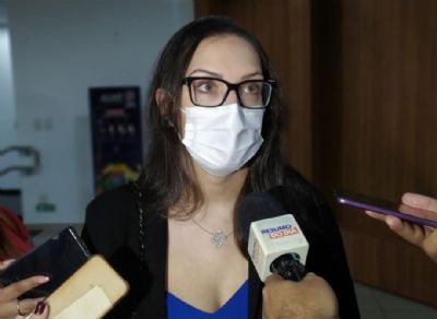 Deputada culpa encontros clandestinos por aumento de casos de covid-19 e defende flexibilizao