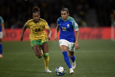 Brasil joga mal, empata com Jamaica e  eliminado da Copa do Mundo Feminina