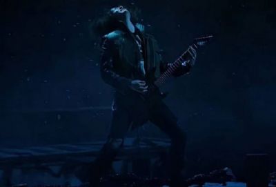 Vdeo mostra Joseph Quinn, de Stranger Things, ensaiando Metallica