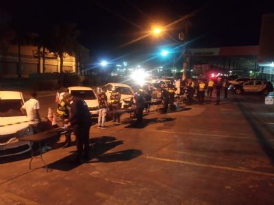 Operao Lei Seca em Cuiab prende 18 motoristas por embriaguez e localiza indivduo foragido da Justia