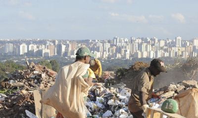 Brasil fica estagnado em coleta e tratamento de lixo, diz ndice de saneamento