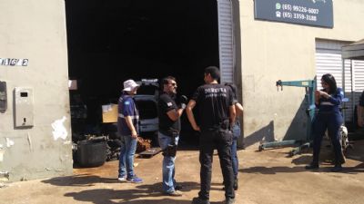 ​Polcia Civil deflagra operao contra o comrcio de peas roubadas em Cuiab; vdeo