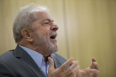 Defesa de Lula recorre ao Supremo contra transferncia de petista para SP