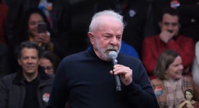 Frase de Lula sobre 'bater em mulher' gera polmica e vira arma na campanha