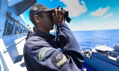 Marinha abre processo para contratao de oficiais temporrios