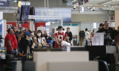 Anvisa quer reforar medidas contra covid-19 em aeroportos e aeronaves