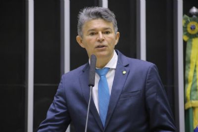 Vdeo | Medeiros critica tentativa de retorno PT ao poder na tribuna da Cmara