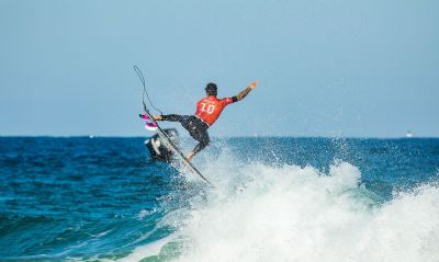 Surfe: Medina avana na Austrlia e chega ao topo do ranking