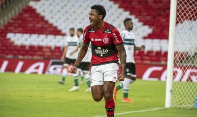 Flamengo vence Coritiba e est nas oitavas da Copa do Brasil