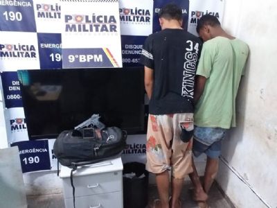 PM apreende adolescentes e recupera veculo roubado em Cuiab