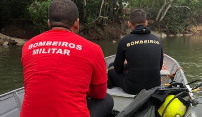 Aps mais de 24h, bombeiros encontram corpo de rapaz que se afogou em rio