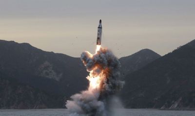 Coreias testam msseis e ampliam corrida armamentista