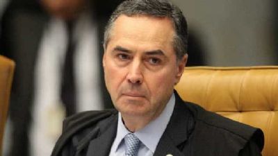 'Bloquear fake news com a Justia  fantasia', diz ministro Barroso