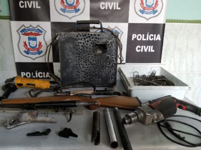 Polcia fecha fbrica de armas artesanais em Nova Xavantina