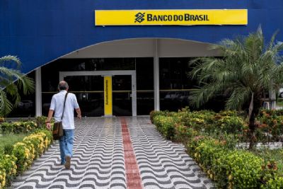 Mulher tem R$ 25 mil roubados no Banco do Brasil do Centro Poltico Administrativo