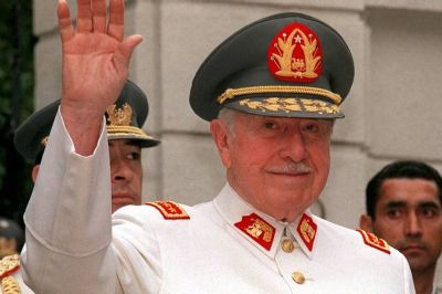 Chile discute priso para quem negar crimes da ditadura de Pinochet