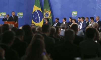 Novos ministros tomam posse no Palcio do Planalto
