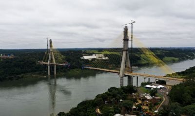 Segunda ponte entre Brasil e Paraguai tem 84% da obra concluda