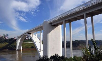 Ponte que liga Brasil e Paraguai ser reaberta nesta quinta-feira