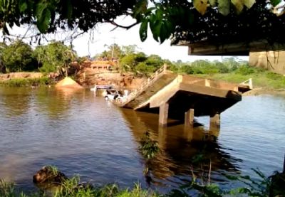 Trs pessoas morrem aps desabamento de ponte na BR-319, no Amazonas