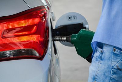 Sefaz reduz imposto cobrado sobre os combustíveis em MT