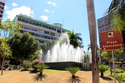 Prefeitura faz compra emergencial de remdios para covid-19 por R$ 10 milhes
