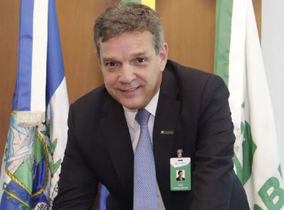 Presidente da Petrobras inicia tratamento contra cncer
