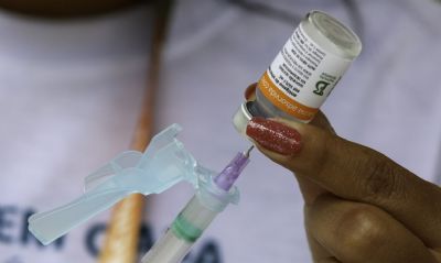 Especialistas sugerem vacinao nas escolas para aumentar adeso
