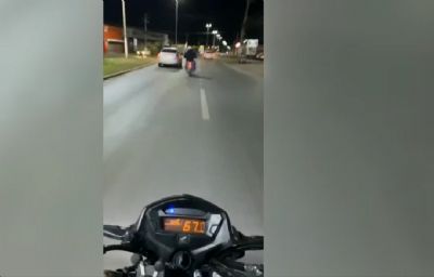 Vdeo | Motociclista perde controle de moto e atinge alambrado de canteiro em Cuiab