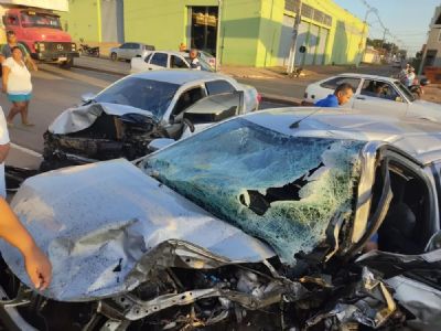 Motorista  indiciado por cinco crimes aps causar morte de jovem e diarista