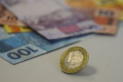 Poupana registra retirada lquida de R$ 718,7 milhes em maio