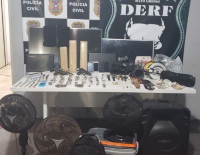 Trio  preso em casa utilizada para depsito de drogas e objetos roubados