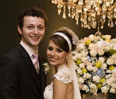 Depois de 11 anos, f coloca bem-casado de Sandy e Lucas Lima  venda