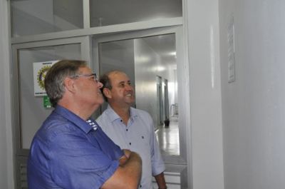 Governo garante R$ 600 mil para o hospital regional de gua Boa