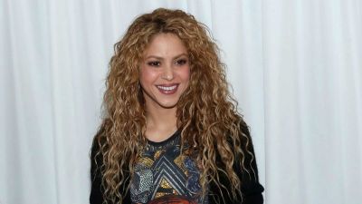Shakira elogia Ivete, Caetano, Brown e Anitta