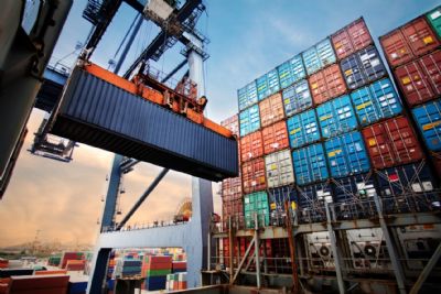 Movimentao em portos pblicos cresce 6,6% no 1 semestre