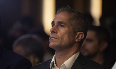Corinthians anuncia Sylvinho como novo treinador
