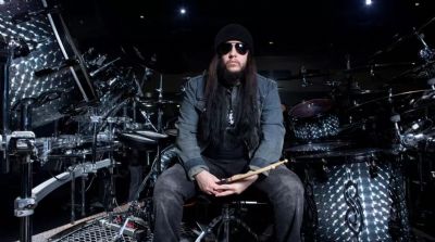 Joey Jordison, membro fundador e ex-baterista do Slipknot, morre aos 46 anos