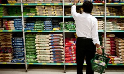 Guerra acelera reajustes de preos dos alimentos nas prateleiras