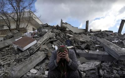 Mortes no terremoto da Turquia e da Sria passam de 21 mil
