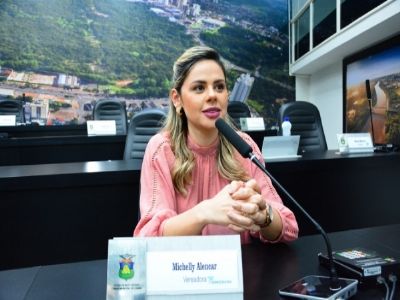 Vereadora classifica como politiqueira a forma como colegas tratam afastamento e cassao de Paccola