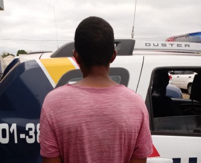 Homem de 34 anos  preso aps tentar matar morador do Trs Barras