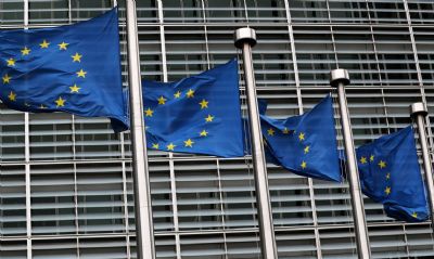 Unio Europeia oferece 400 milhes de euros a iniciativa por vacina para covid-19