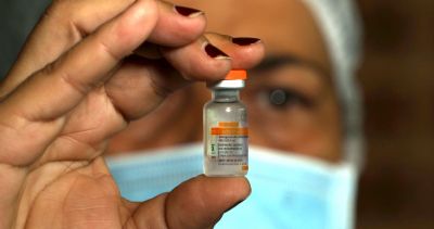 Com 3 lotes de vacina, Cuiab consegue vacinar 75% dos profissionais de sade