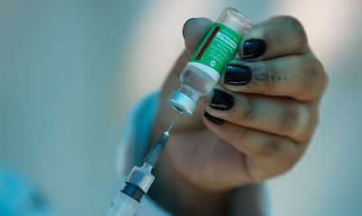 Vacina de Oxford imuniza contra a variante brasileira de covid-19