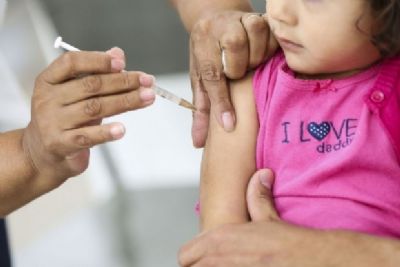 Aes na Justia obrigam famlias a vacinarem filhos; pais podem perder guarda