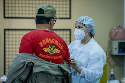 Estado quer terminar vacinao da Segurana em 30 dias; 6 mil ainda no esto imunizados