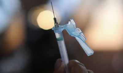 Baixa adeso vacinal para poliomielite no pas preocupa especialistas