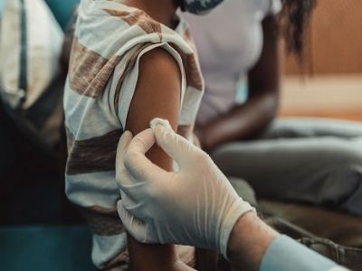 Entrega de vacinas para crianas de 5 a 11 anos em MT sofre atraso