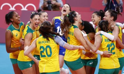 Jogos: Brasil bate Coreia do Sul e pega EUA na final do vlei feminino